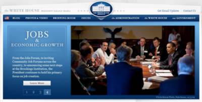 A White House weblapon Barack Obama tárgyaláson